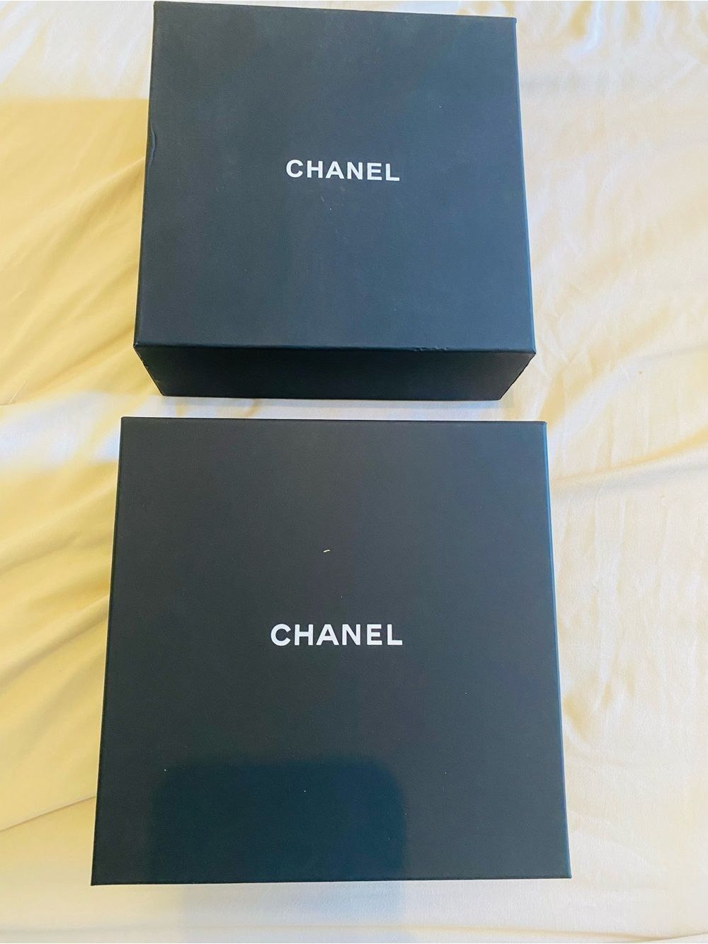 🛍️Chanel Authentic Branded Boxes & Camellias. See listing for pricing. - Picture 6 of 15
